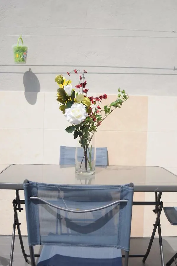 Room In Queluz 11 Minutes From Lisbon בית אירוח